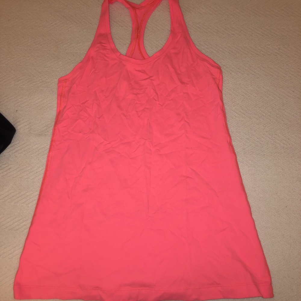 Lululemon top